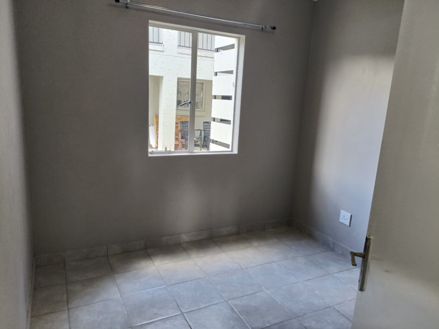 To Let 2 Bedroom Property for Rent in Vyfhoek A H North West